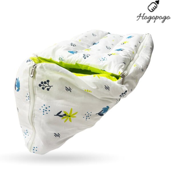 HOGOPOGO 3-in-1 Baby Bed, Sleeping Bag & Carry Nest | Blue Daisy | 0-6 Months