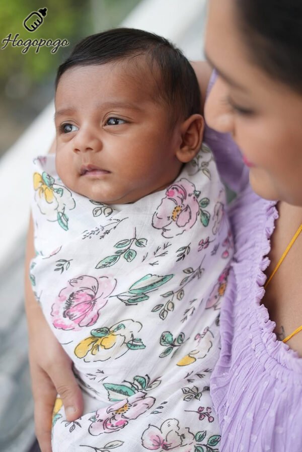 HOGOPOGO Muslin Swaddle Wrap Pack of 3 | 100% Cotton | 100x100cm | 200 TC | Multicolor